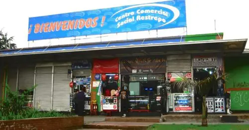 CENTRO COMERCIAL SOCIAL RESTREPO CENTRO COMERCIAL SOCIAL RESTREPO